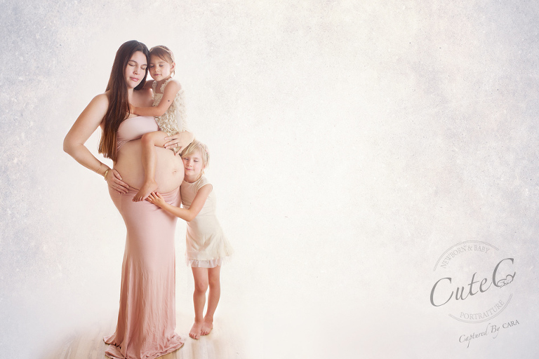 pregnant mom and her girls